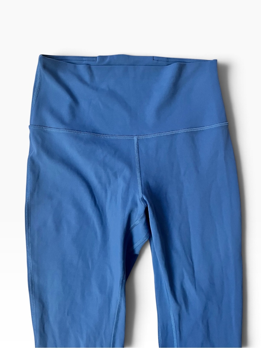 Lululemon Align High-Rise Mini-Flared Pant *Regular
- Pitch Blue - size 6 - Picture 6 of 11